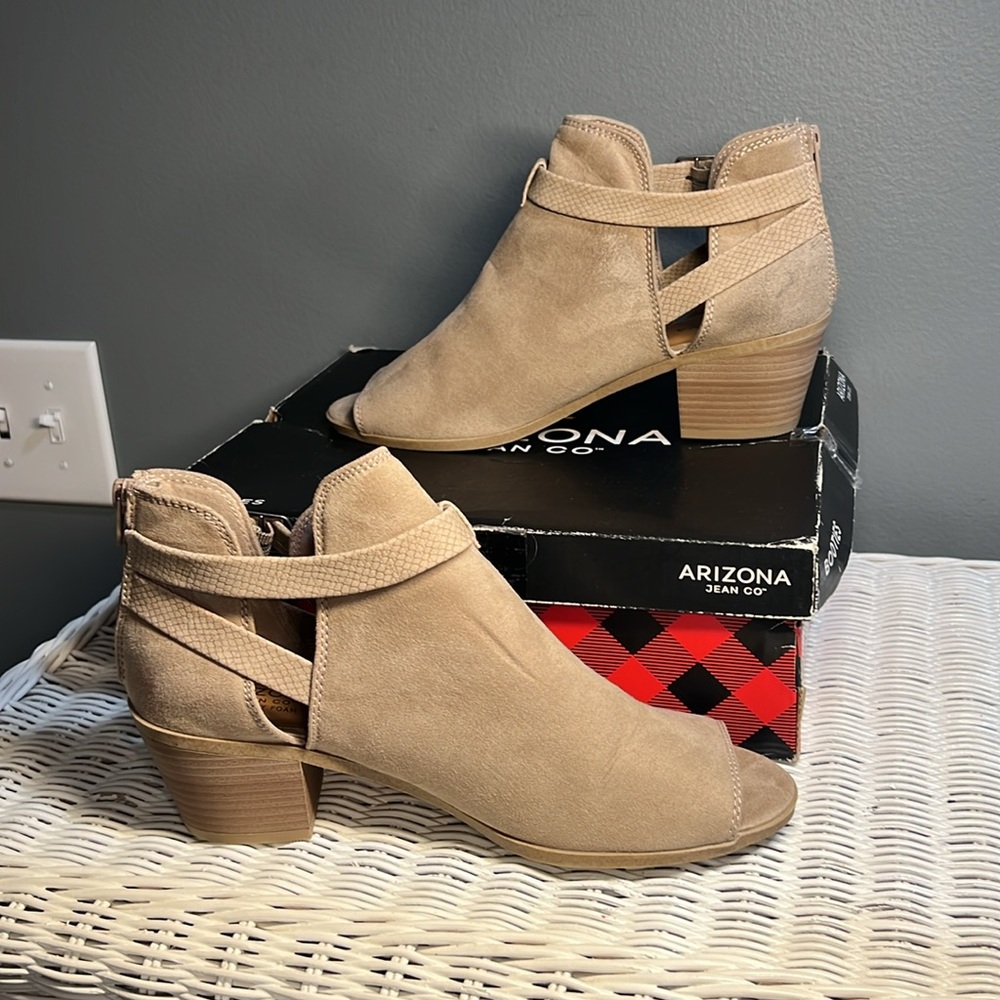 Arizona Jean Co Open Toe Boots